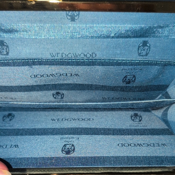 Wedgwood Navy Blue Leather Wallet - Picture 8 of 11